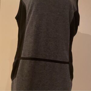 MOSSINO WOMENS BLACK/GRAY SLEEVELESS DRESS.SIZE XL.ZIPPER BACK. GREAT CONDITION